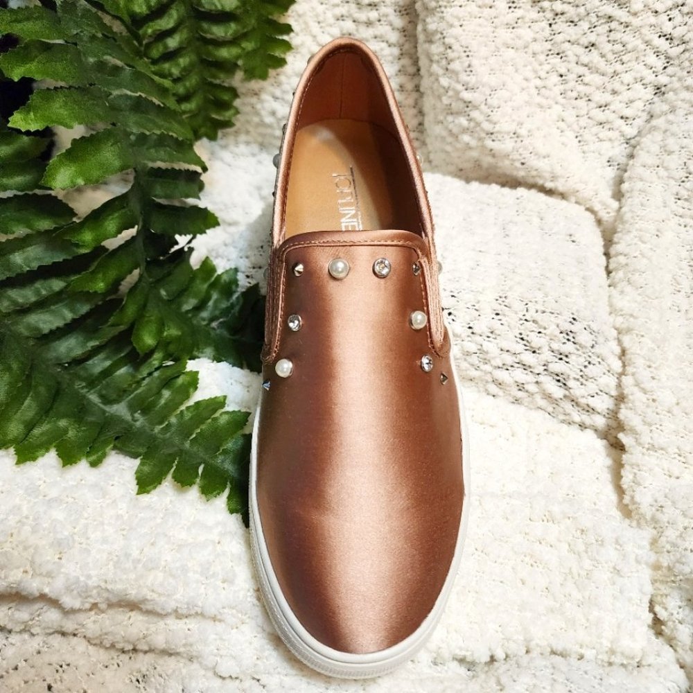 Topline Women's TRISH Sneaker, Blush, Size 8 - Brand New!